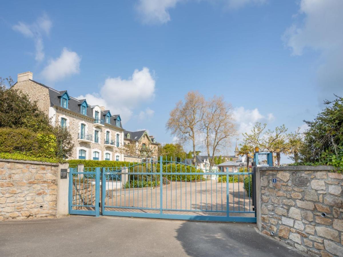 Apartment Le Parc Du Prieure By Interhome Dinard Exteriör bild