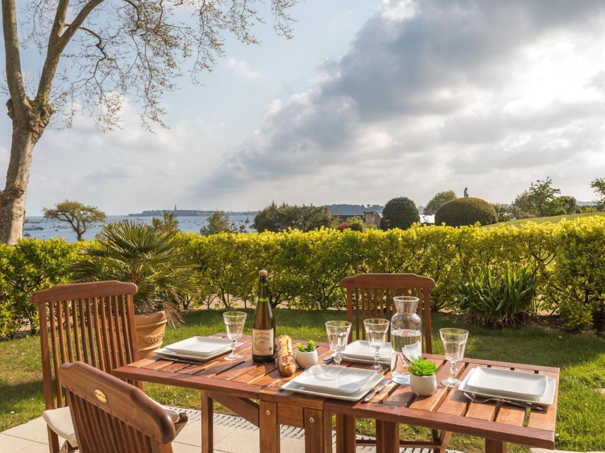 Apartment Le Parc Du Prieure By Interhome Dinard Exteriör bild